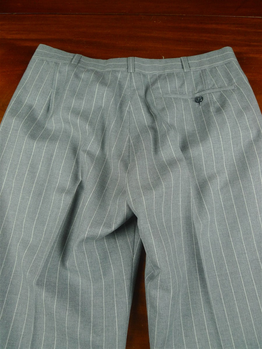 26/0727 near immaculate 2002 anderson & seheppard savile row bespoke grey pin-stripe worsted wool 3-piece suit 38-39 regular