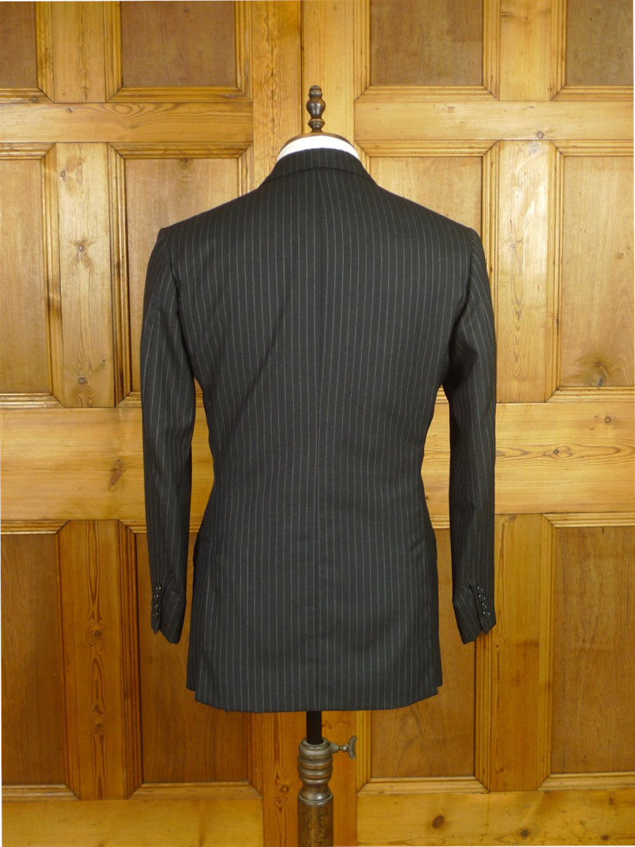 26/0726 immaculate 1995 anderson & sheppard savile row bespoke black pin-striped/b wool worsted suit 38-39 regular