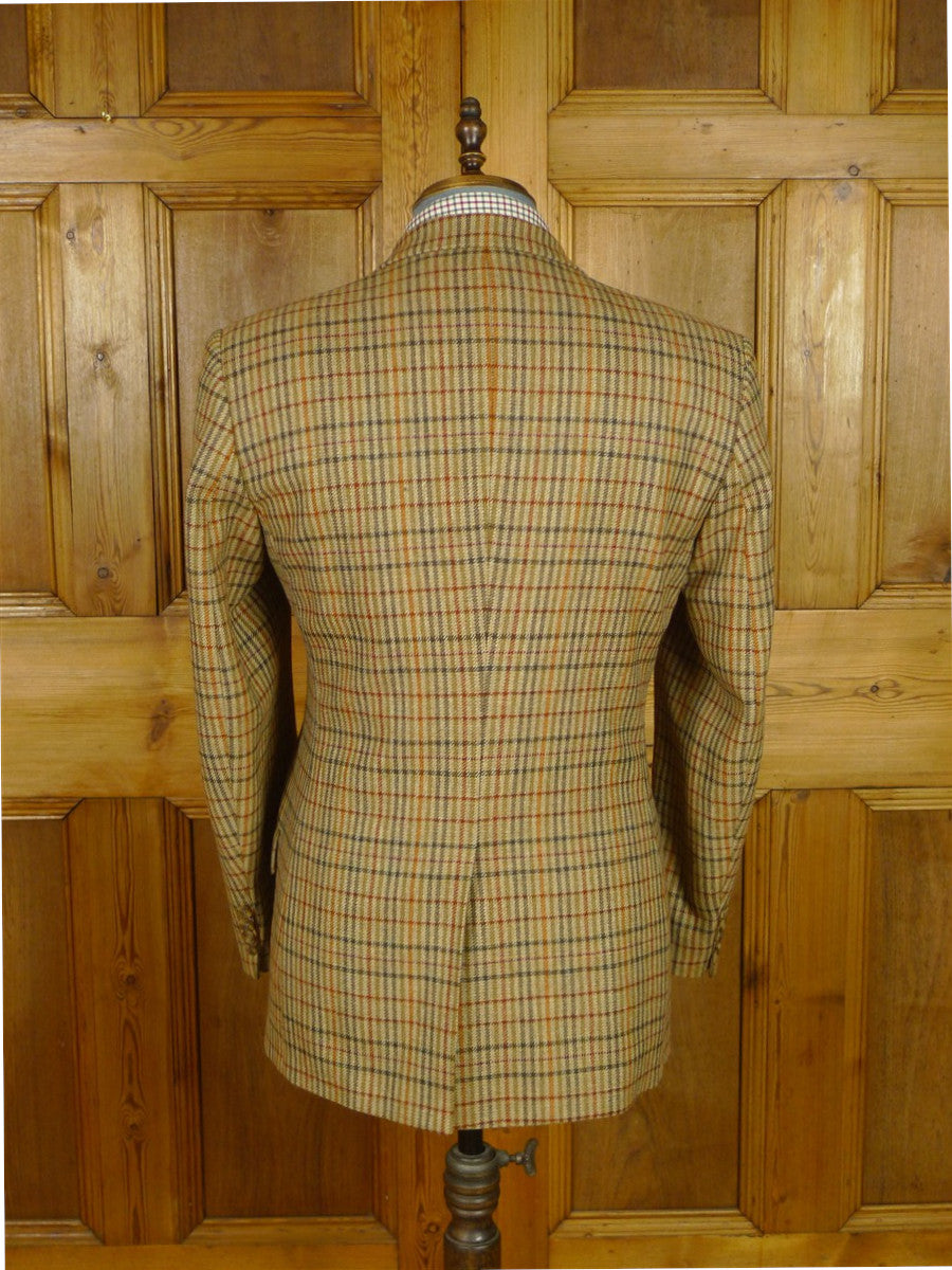 26/0792 immaculate cordings of piccadilly tan brown sporting check tweed jacket w/ horn buttons 38 regular