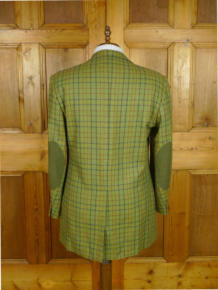 26/0787 immaculate vintage british bespoke tailor green graph check long tweed shooting style jacket w/ beautiful linings 44 regular to long