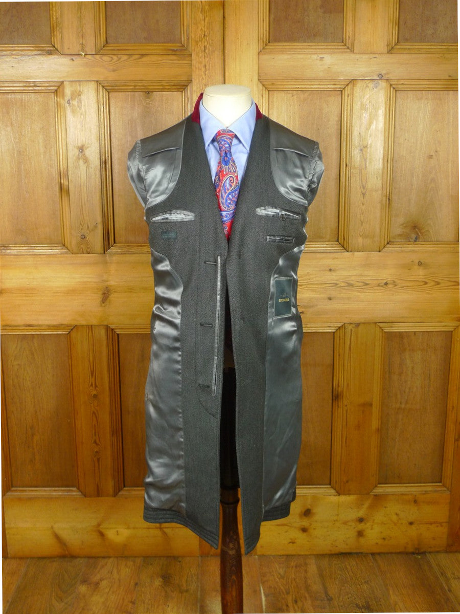 26/0815 immaculate crombie grey venetian wool covert coat overcoat w/ velvet collar (rrp £700) 36 regular