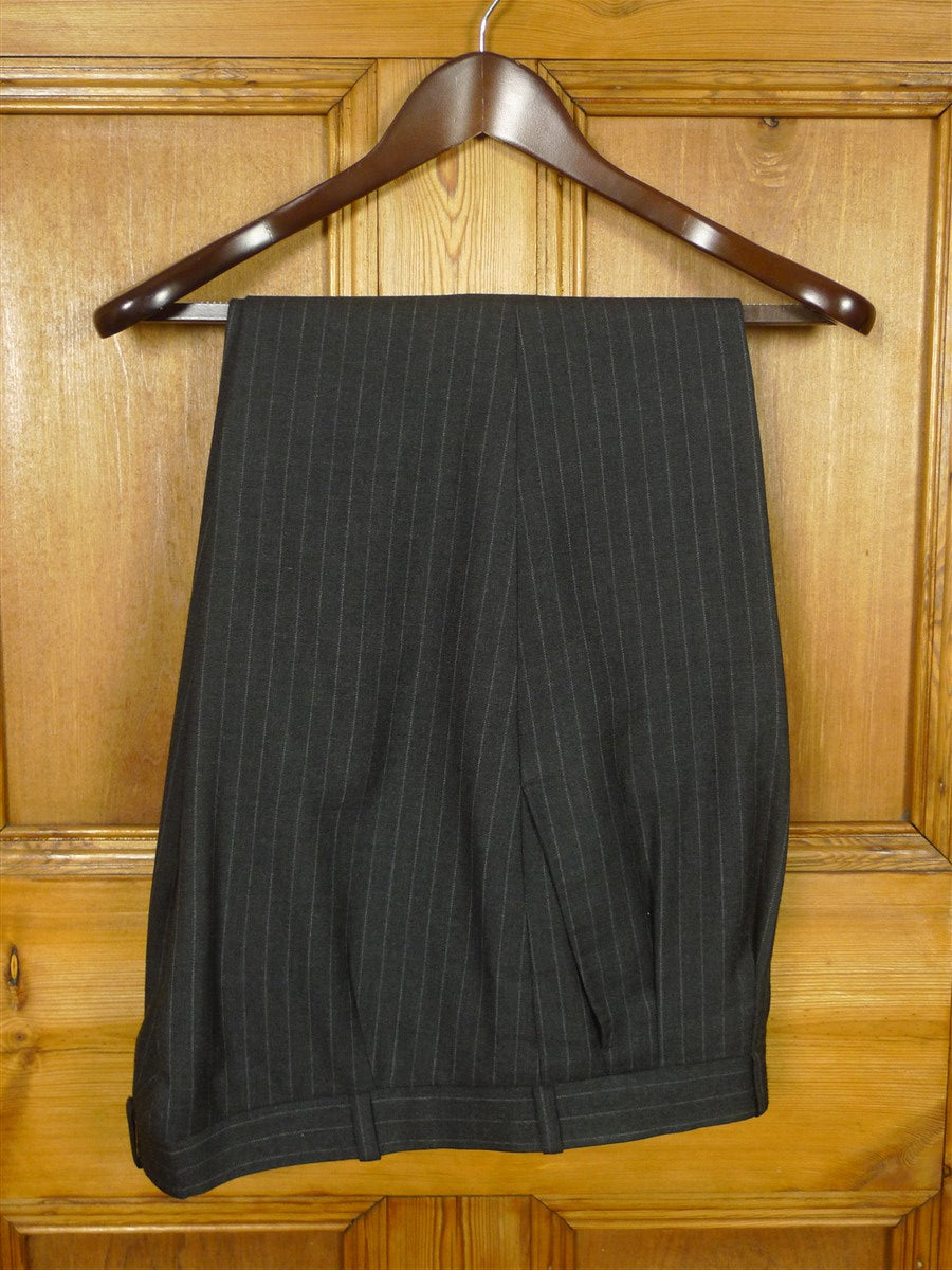 26/0828 couch & hoskin 2015 city of london bespoke pale grey rope-stripe d/b worsted flannel suit 44-45 short