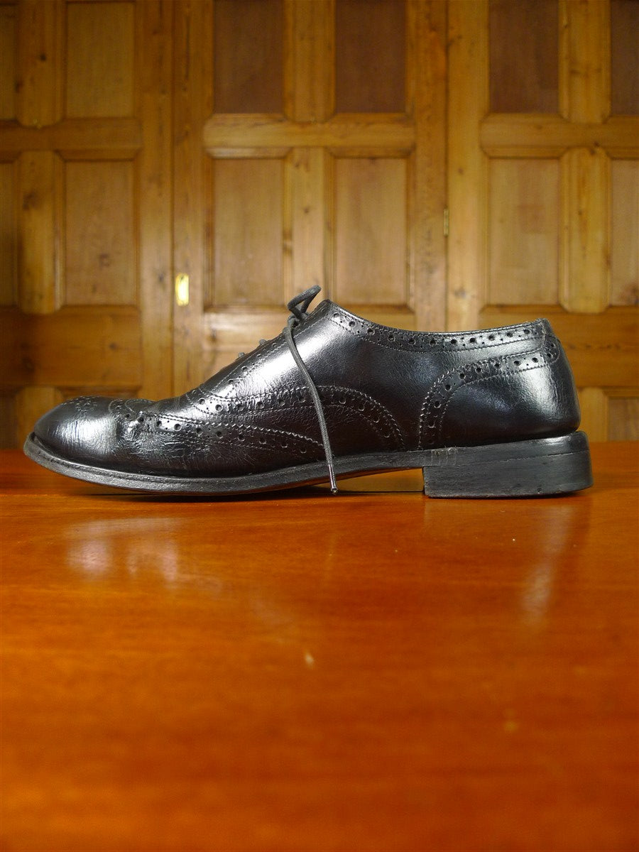 26/0853 vintage tricker's northampton british black brogue leather country shoe uk 10