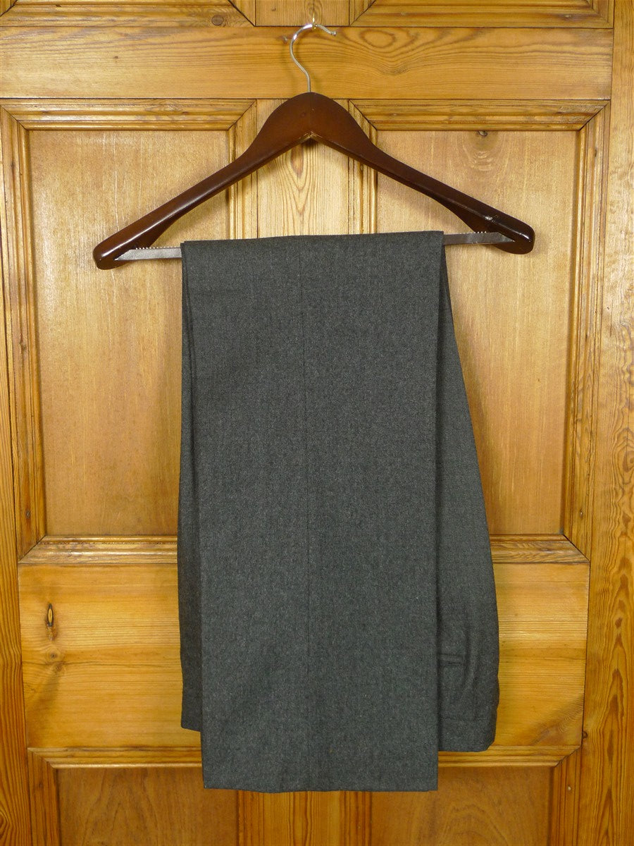 26/0836 immaculate vintage aquascutum grey worsted flannel flat front trouser w/ daks tabs 35