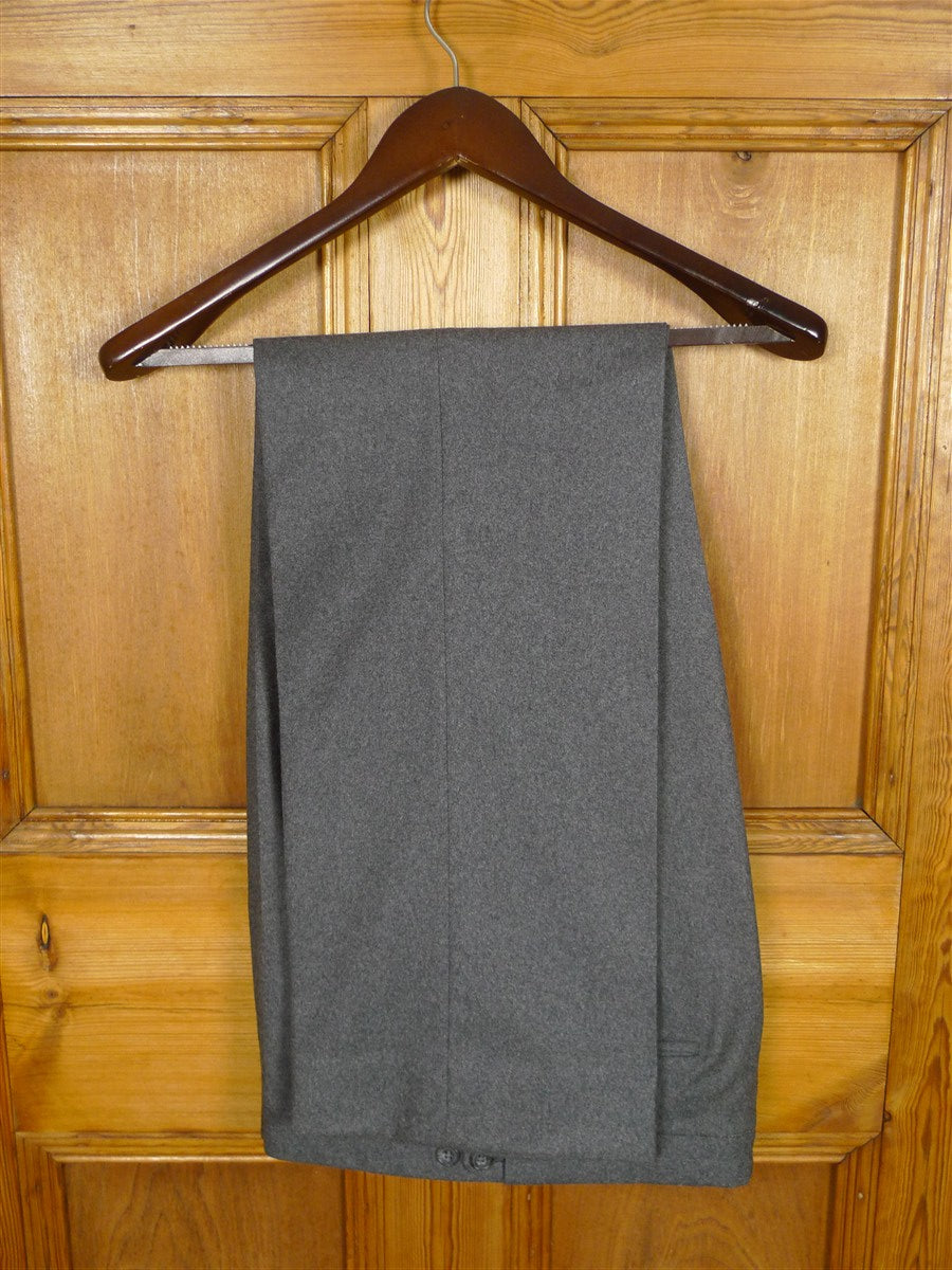 26/0837 immaculate vintage aquascutum grey worsted flannel flat front trouser w/ daks tabs 34