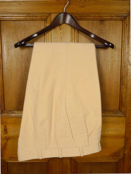 26/0842 immaculate 2015 kent haste lachter savile row bespoke cream moleskin trouser 36-39