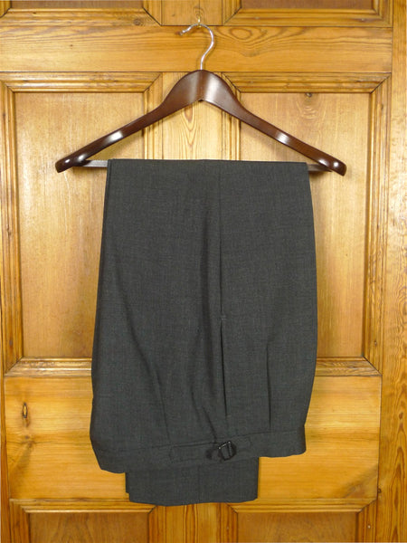 26/0863 immaculate bespoke tailored grey wool twin-pleated trouser with side adjusters 31-34