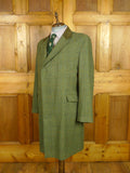 26/0867 immaculate sutherland sporting tweed scottish wp check green paddock coat overcoat w/ moleskin collar 44-46