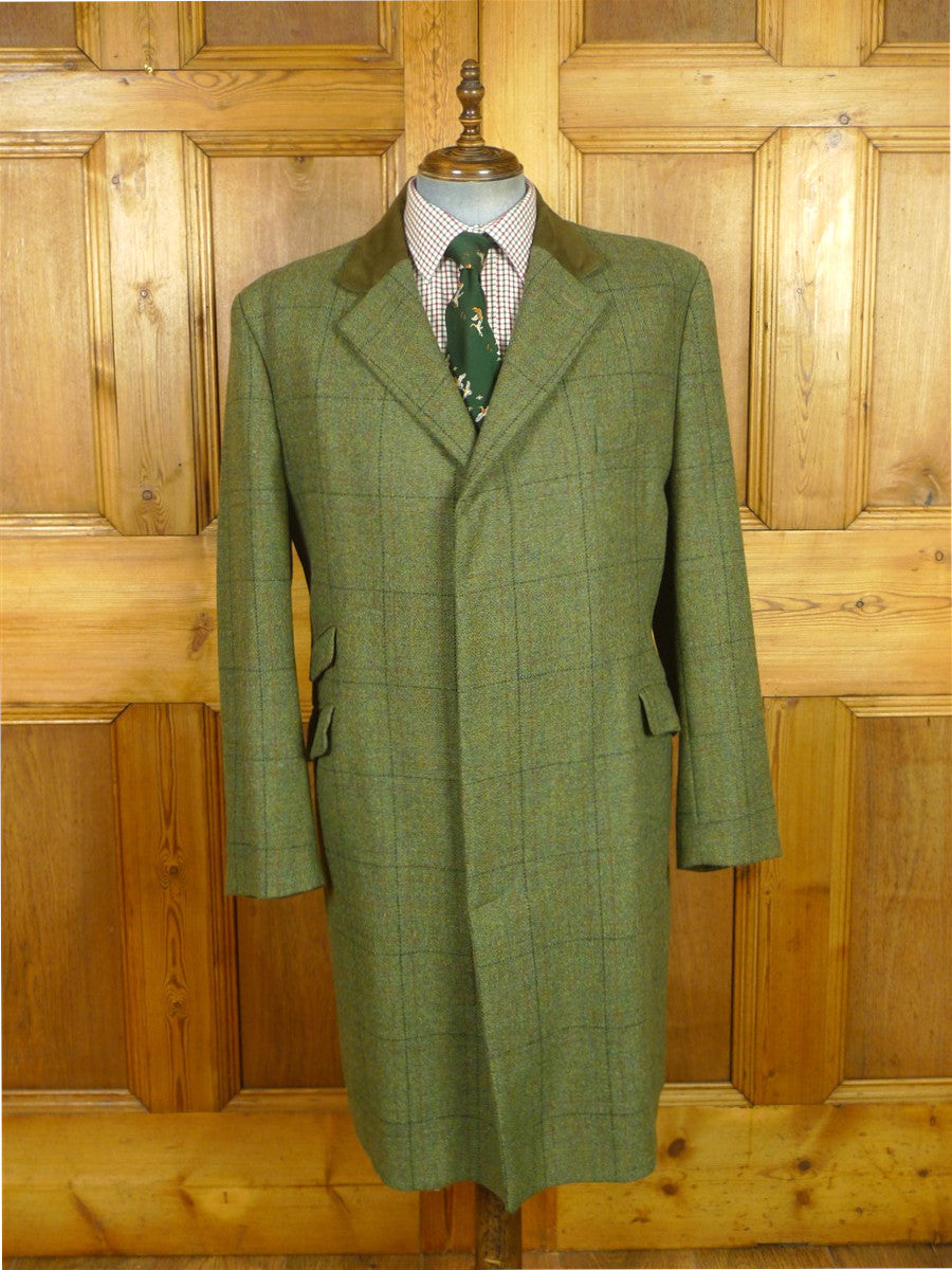 26/0867 immaculate sutherland sporting tweed scottish wp check green paddock coat overcoat w/ moleskin collar 44-46