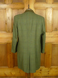 26/0867 immaculate sutherland sporting tweed scottish wp check green paddock coat overcoat w/ moleskin collar 44-46