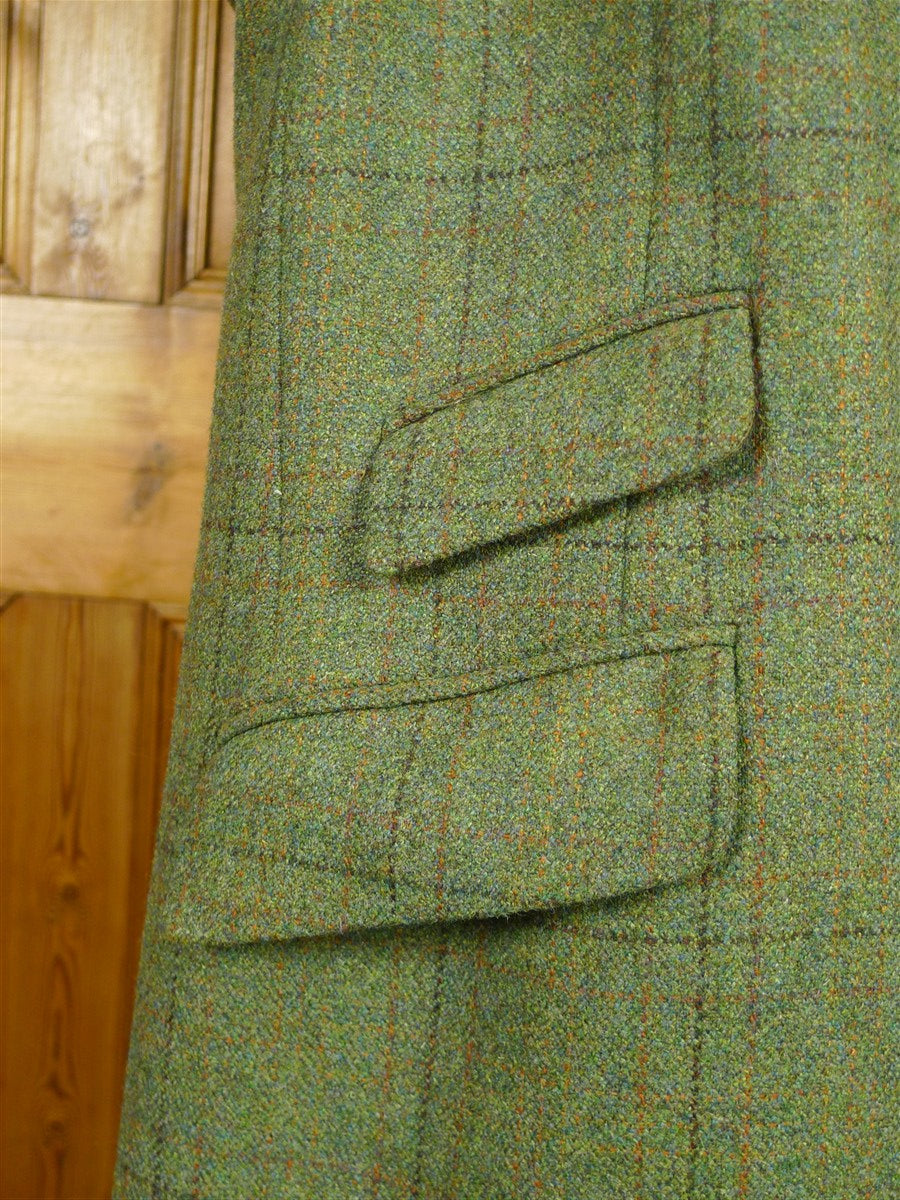 26/0867 immaculate sutherland sporting tweed scottish wp check green paddock coat overcoat w/ moleskin collar 44-46