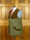 26/0870 vintage tailor-made green wp check tweed shooting waistcoat vest w/ suede facings & cotton lining 47-48 long