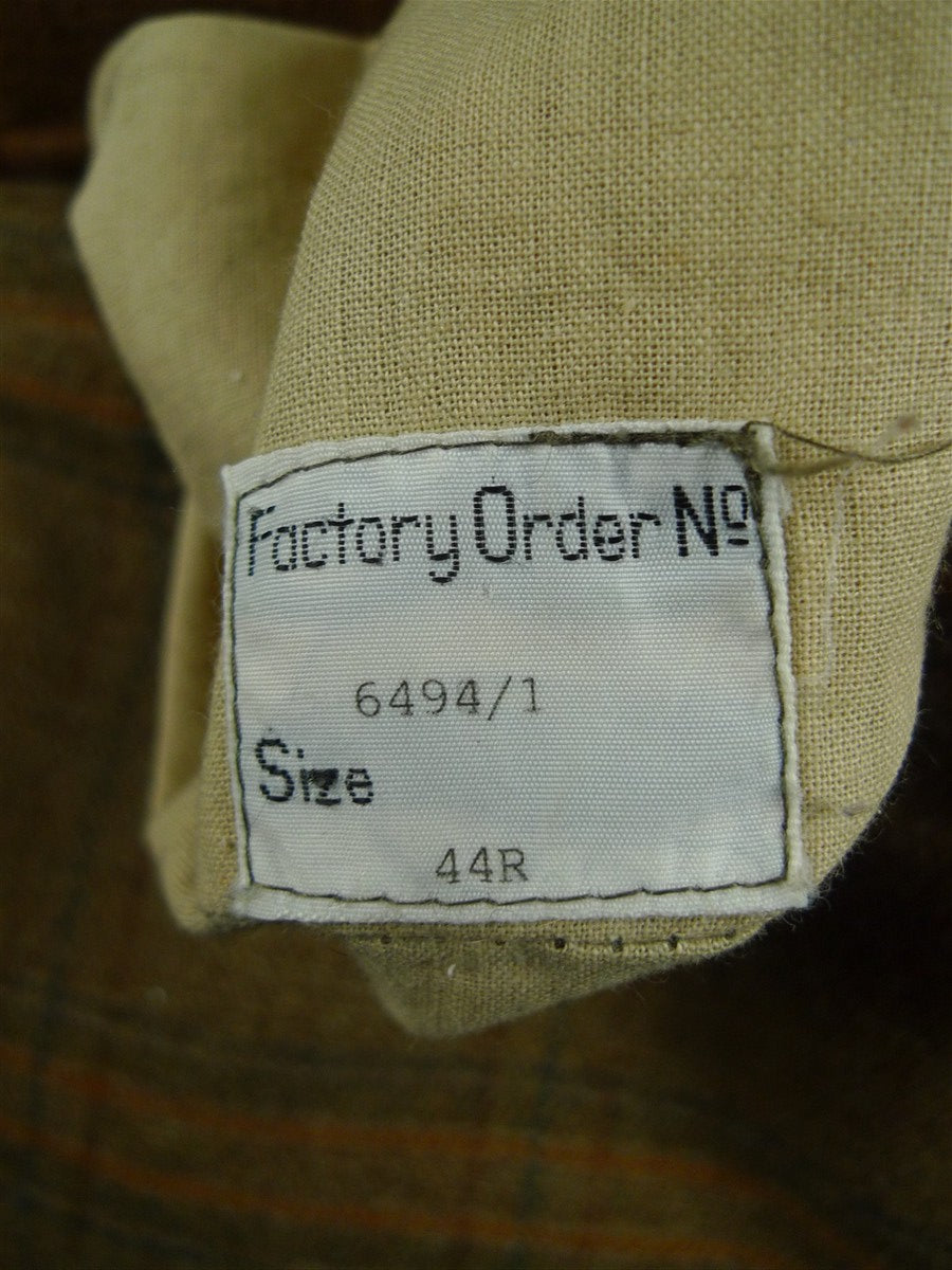 26/0959 exceptional immaculate vintage invertere heavyweight wp check heavyweight twill field coat w/ ghillie collar & back strap 44 regular