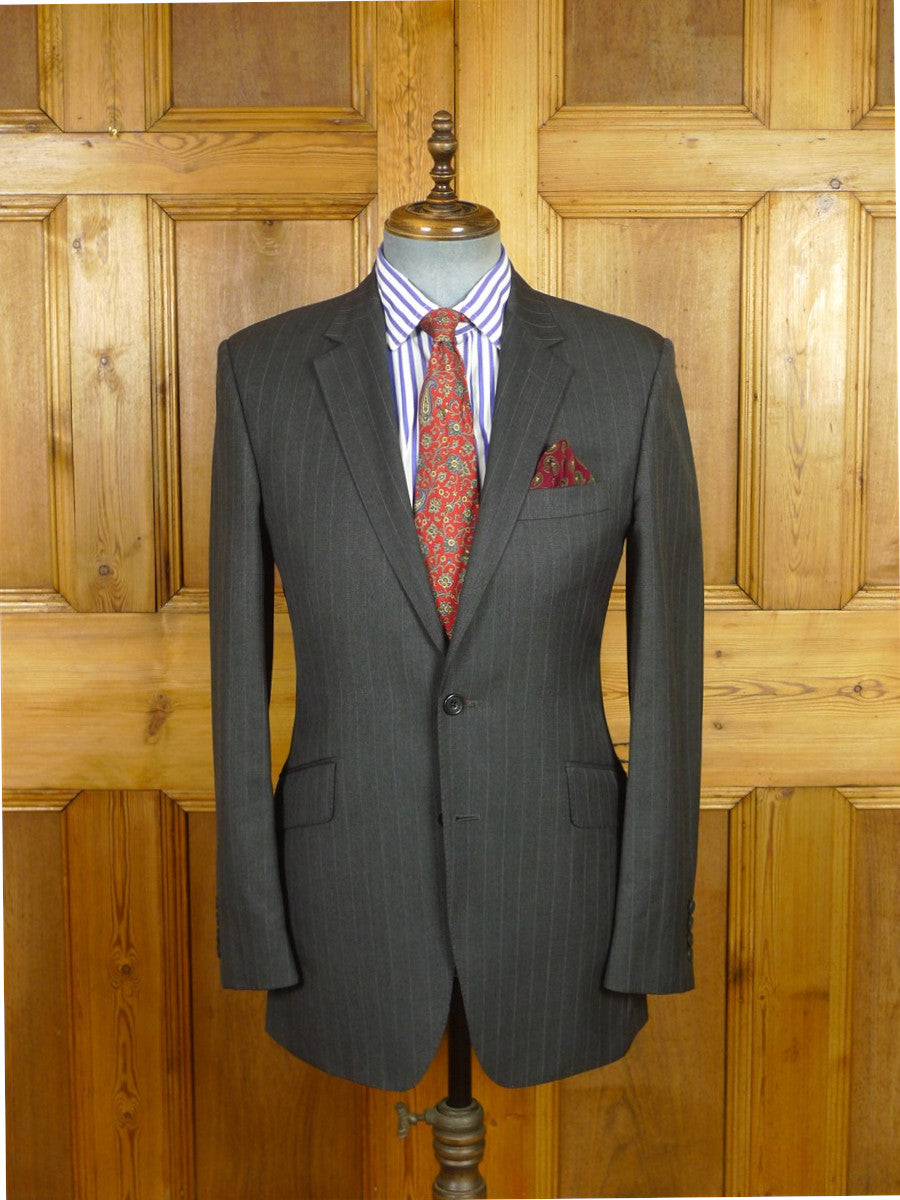 26/0968 immaculate gieves & hawkes savile row mtm grey / lilac pin-stripe canvassed wool suit w/ carrier 37 regular