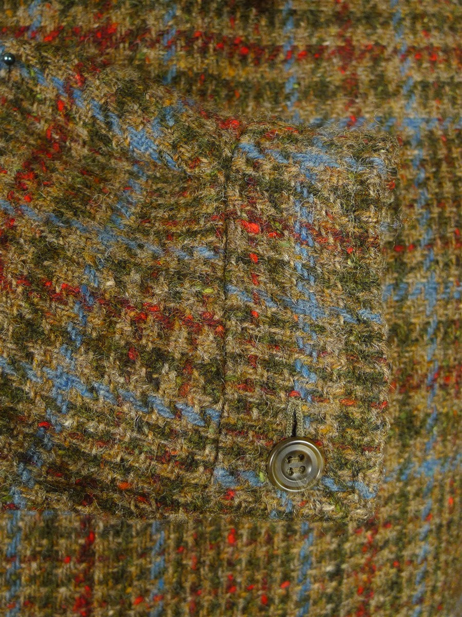 26/0982 exceptional immaculate vintage invertere tweed field shooting coat w/ action back & red wool lining 40-42