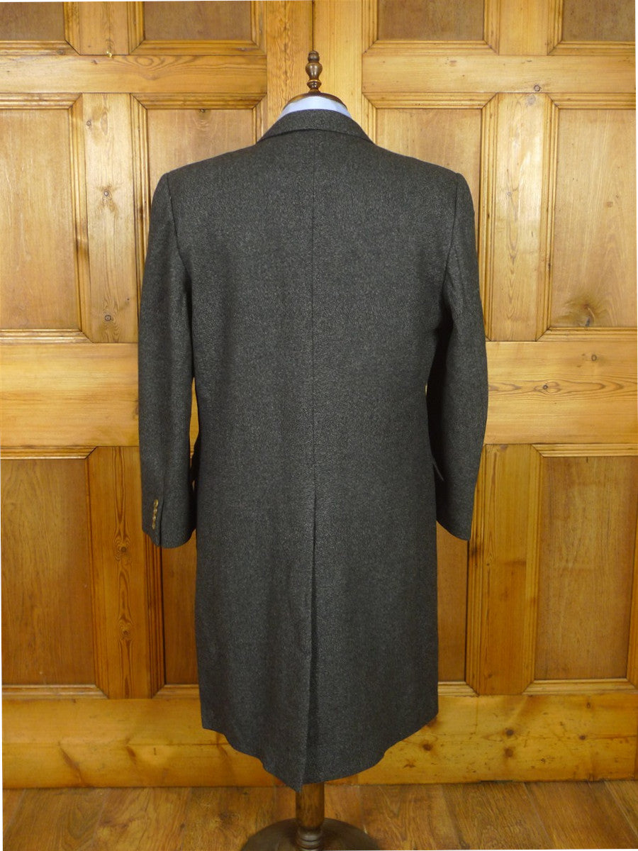 26/1019 near immaculate vintage heavyweight italian grey 100% wool overcoat coat 46