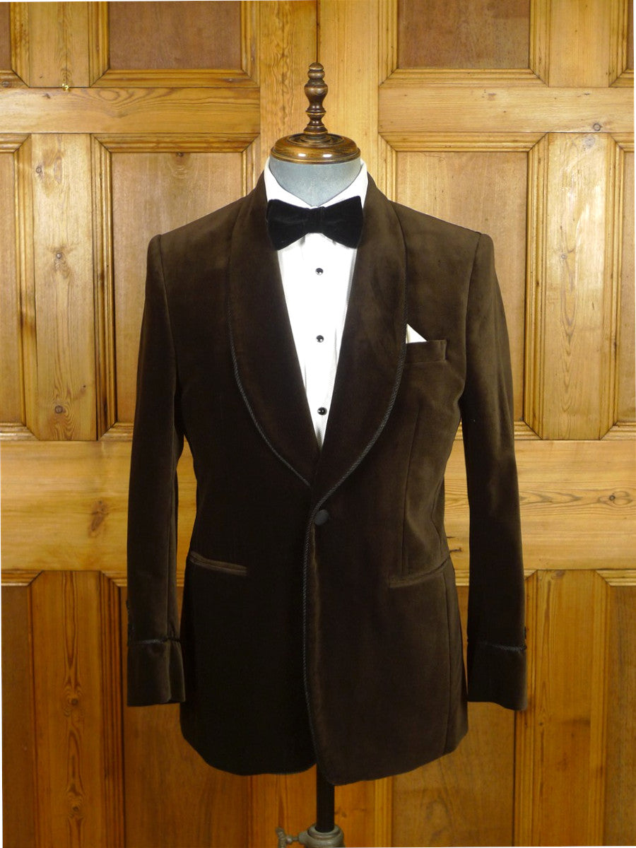 26/1007 immaculate cordings of piccadilly dark brown velvet smoking / dinner jacket 40 short