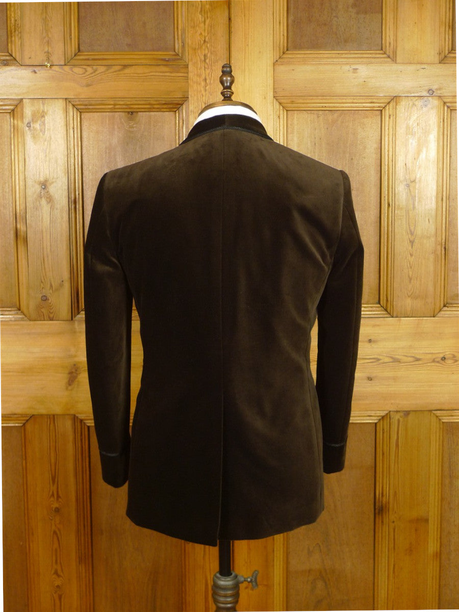 26/1007 immaculate cordings of piccadilly dark brown velvet smoking / dinner jacket 40 short