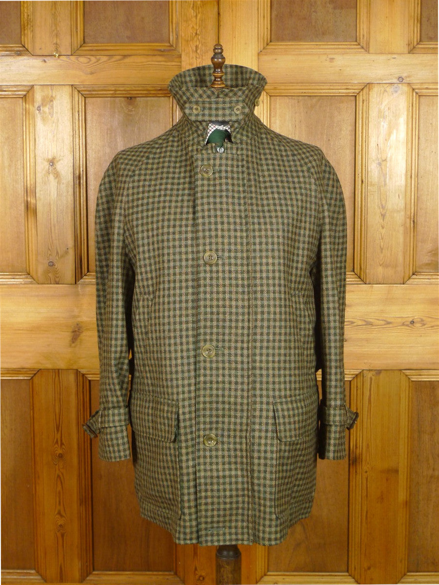 26/1026 Immaculate aquascutum green/ brown gun check wool tweed field coat w/ghillie collar 40-42