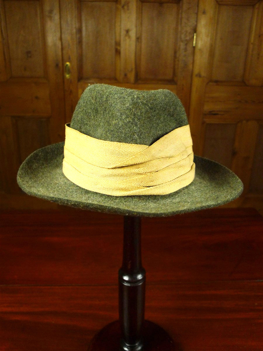 26/1078 vintage lock & co. green fur felt trilby hat w/ canvas band 58