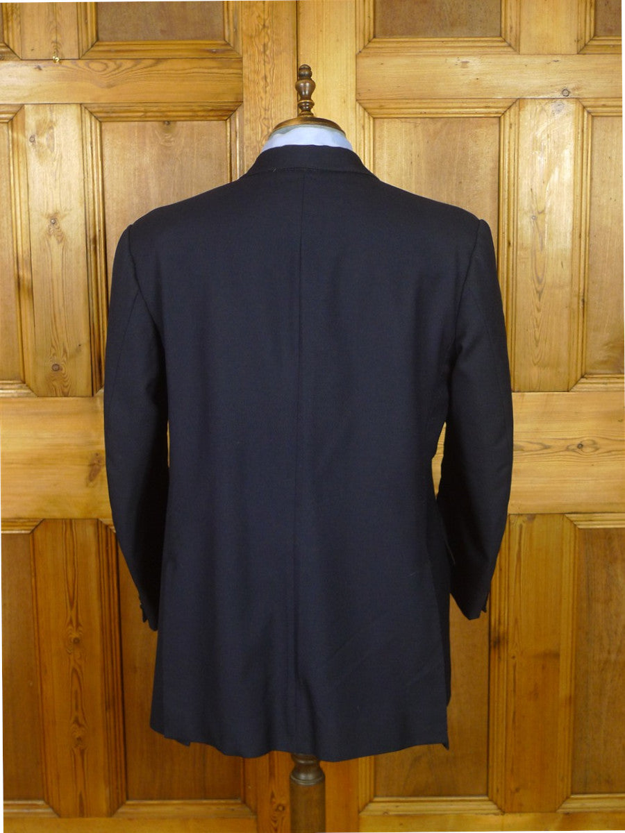 26/1044 vintage british bespoke heavyweight navy blue worsted d/b suit w/ yacht club buttons 46 short to regular
