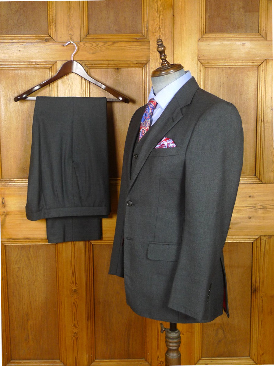 26/1106 apsley mayfair 2010 bespoke canvassed grey worsted 3-piece suit 38 regular