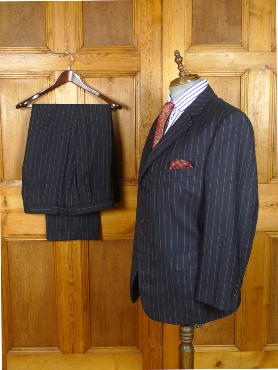 26/1126 vintage airey & wheeler savile row bespoke navy blue pin-stripe worsted suit 48 short