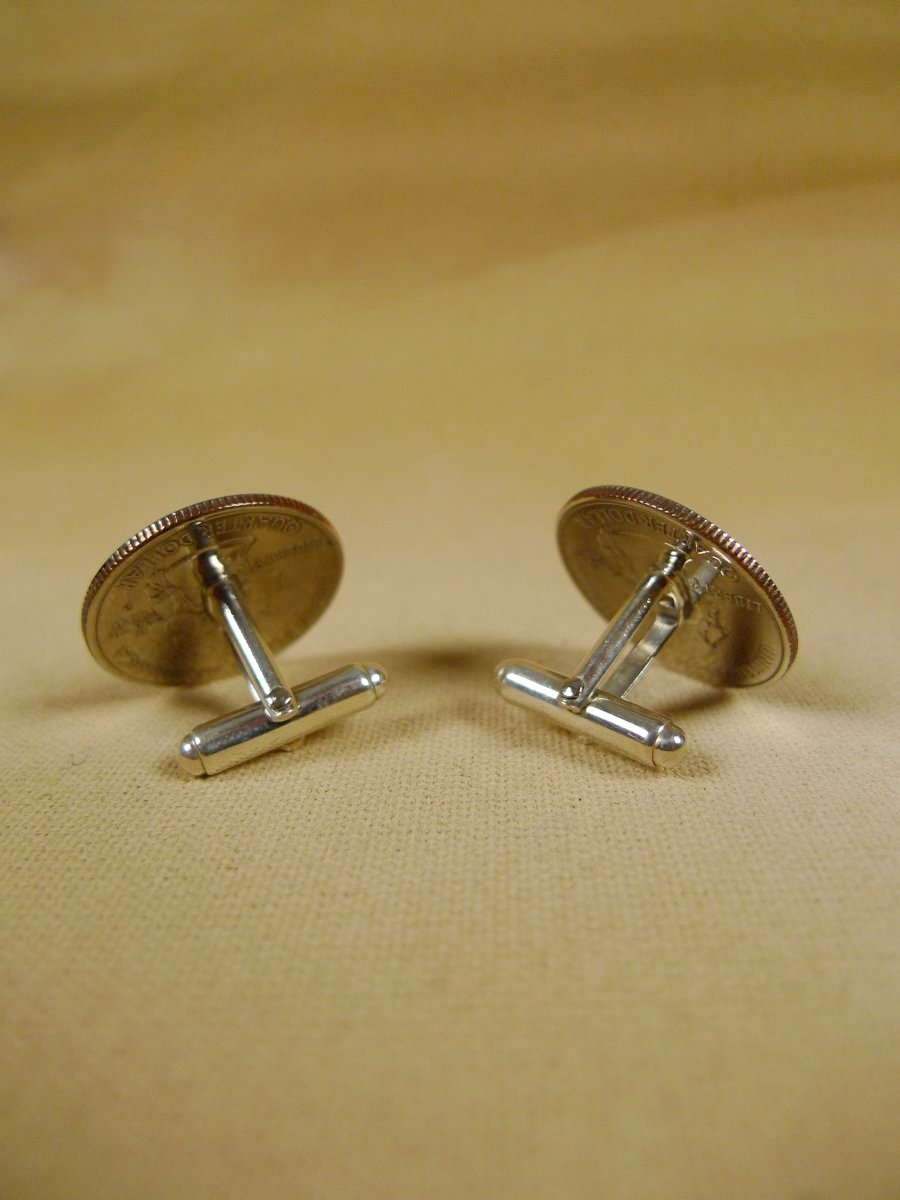 18/1351 brand new benson and clegg 'usa state quarter - nevada' coin t-bar cufflinks rrp £100 (cc2106)