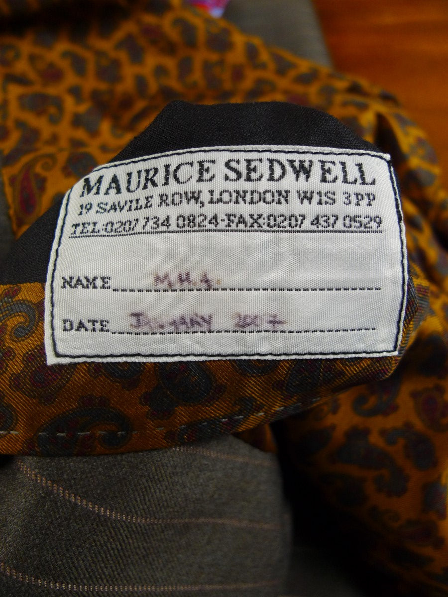 22/0321 beautiful 2007 maurice sedwell savile row bespoke brown pin-stripe wool suit w/ paisley linings 46 regular