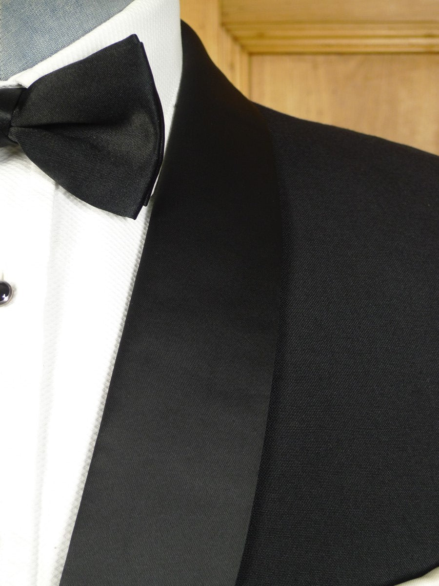 22/0500 vintage 1960s black worsted & mohair shawl collar dinner jacket 42 short